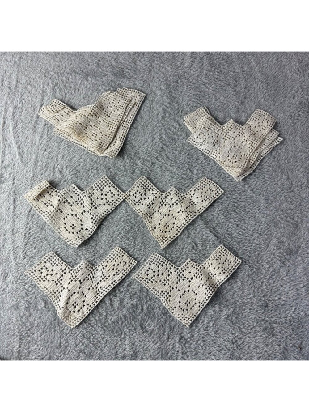 Vintage Crocheted Corners Floral Beige flaws Lot of 8 unbranded